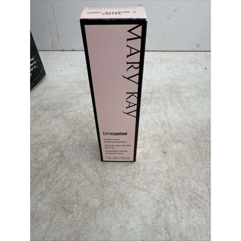 Mary Kay Timewise, Luminous Wear Liquid Foundation, 1 Fl Oz. Ivory 6